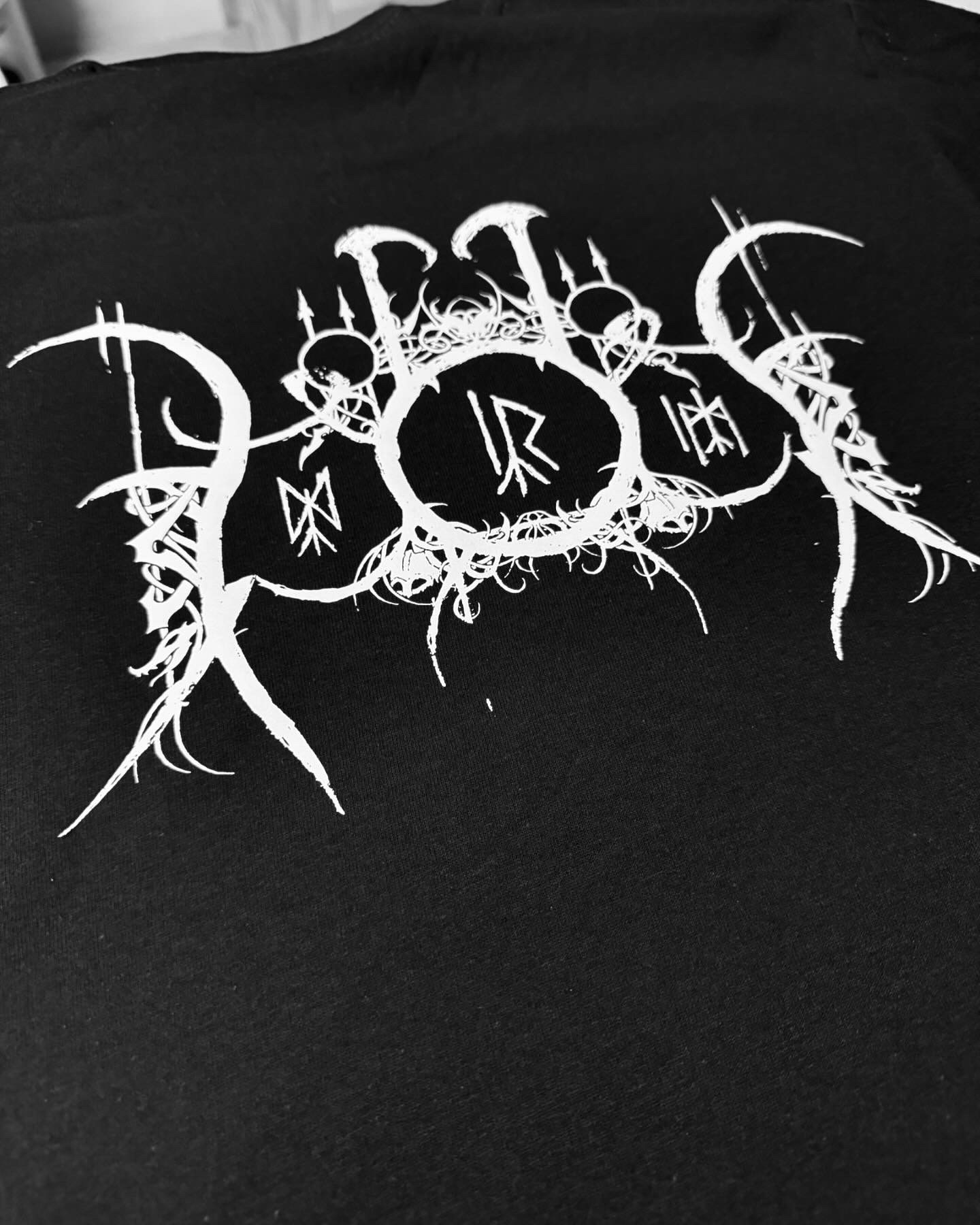 T-shirt med eget logo Røkkr t-shirts